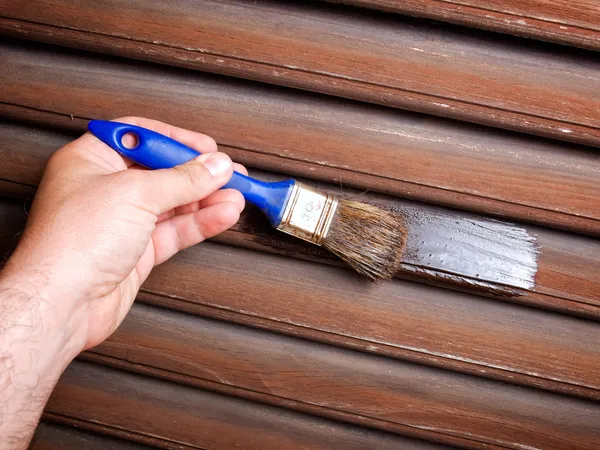 Painting woodwork — Stock Photo, Image