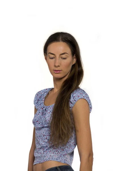 Schöne junge Frau mit langen Haaren — Stockfoto