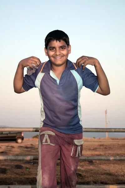 Έξυπνη ινδική παιδί — Φωτογραφία Αρχείου