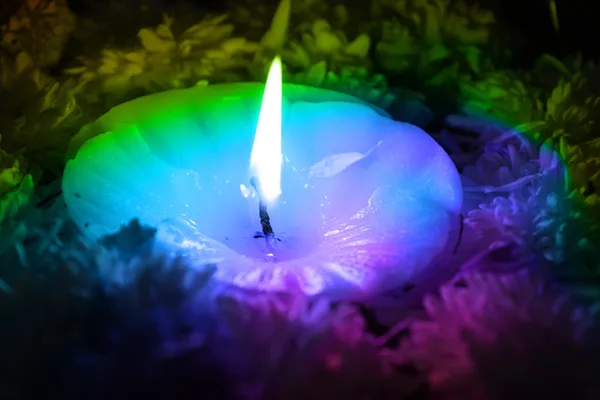 聖なる蝋燭エネルギー ロイヤリティフリーのストック画像