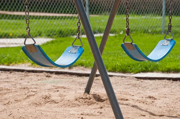 Park Swings seduto al minimo — Foto Stock