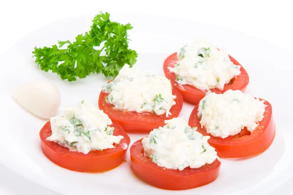 Geschnittene Tomaten mit Käsesauce — Stockfoto