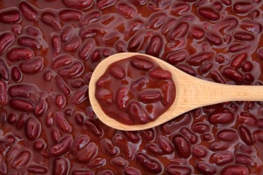 Kidney Beans in Chili Sauce clipart