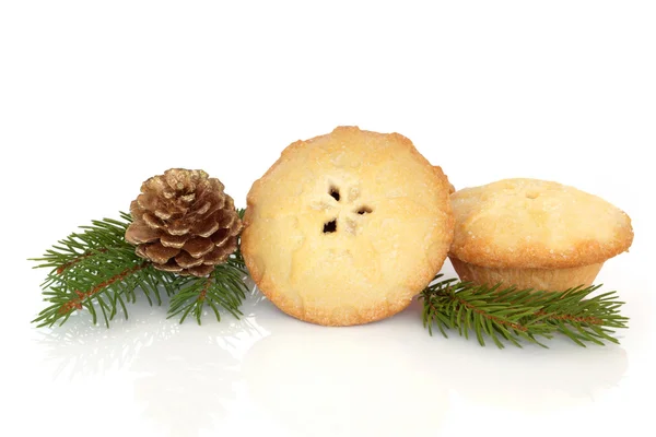 Mince Pie and Pine Cone — Stock Photo, Image