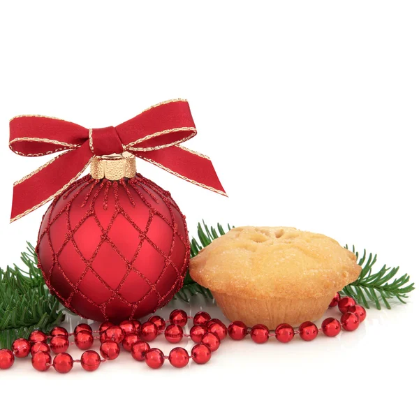 Natal Bauble e Mince Pie — Fotografia de Stock