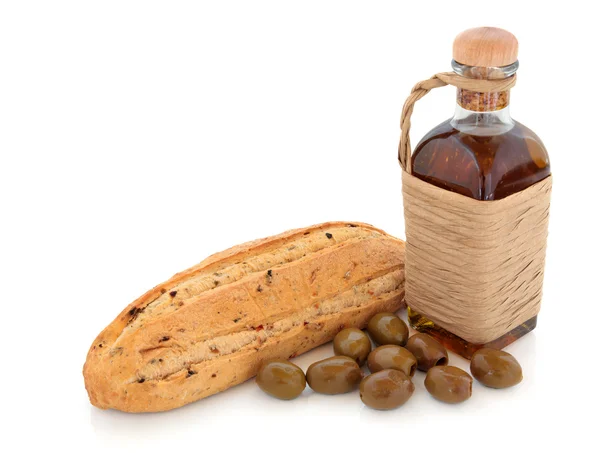 Pão de azeitona, azeite e azeitonas — Fotografia de Stock