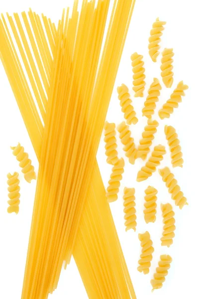 Spaghetti i fusilli makaron — Zdjęcie stockowe