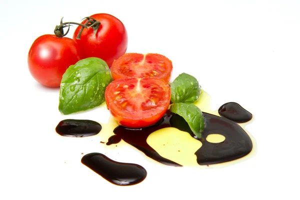 발사믹 식초와 신선한 토마토 — 스톡 사진