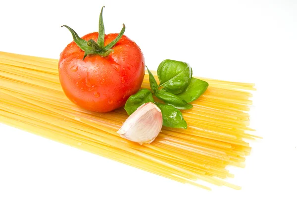 生のトマト スパゲッティ — ストック写真