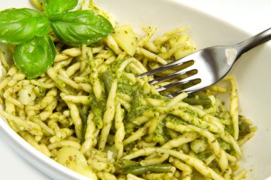 Pesto ile makarna