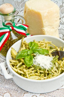 Pasta with pesto clipart