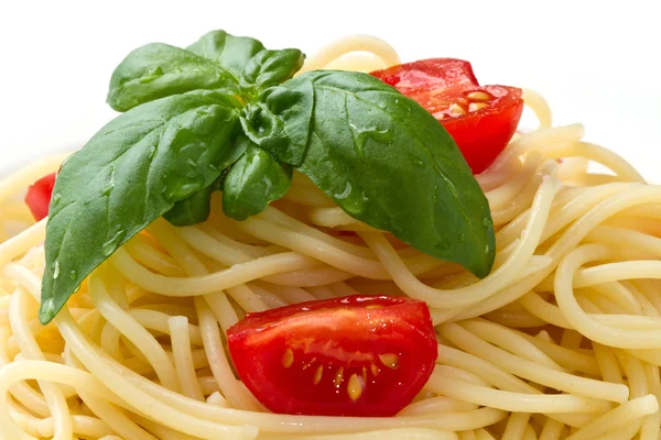 Spaghetti mit Tomaten — Stockfoto