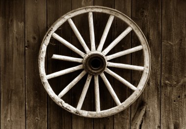 Rustic wagon wheel clipart