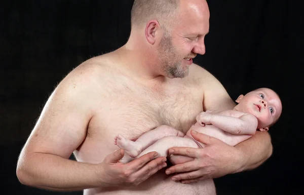 父亲和新生儿的女儿 — 图库照片