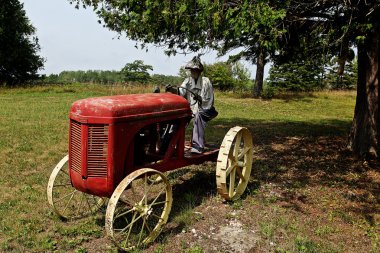 Tractor clipart