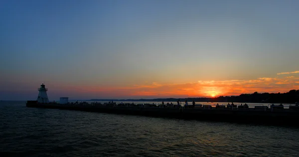 Solnedgång över hamnen dover — Stockfoto