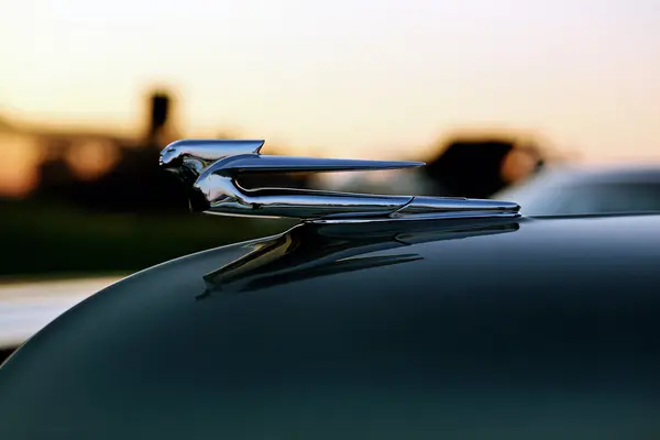 Klasik eski model araba — Stok fotoğraf