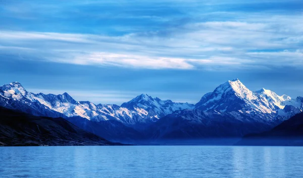 Lago dei ghiacciai in Nuova Zelanda — Foto Stock