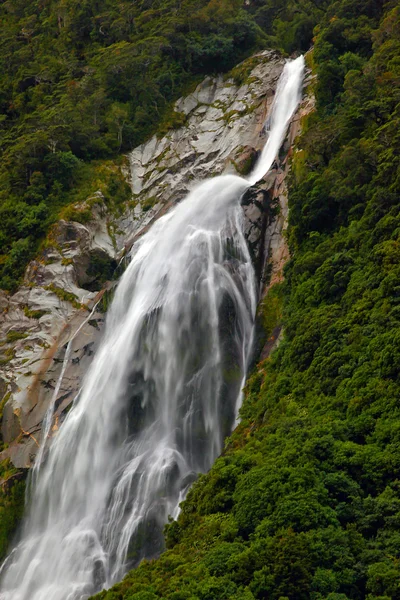 Cachoeira tropical — Fotografia de Stock