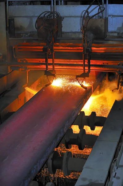 Газовая резка горячего металла — стоковое фото