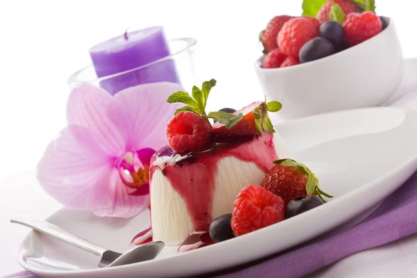 Panna Cotta with Berries — Stock Photo, Image