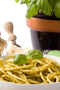 Pesto ile makarna