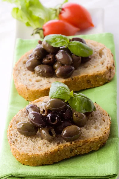 Bruschetta s olivami — Stock fotografie