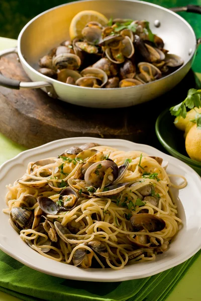 Pasta med musslor — Stockfoto