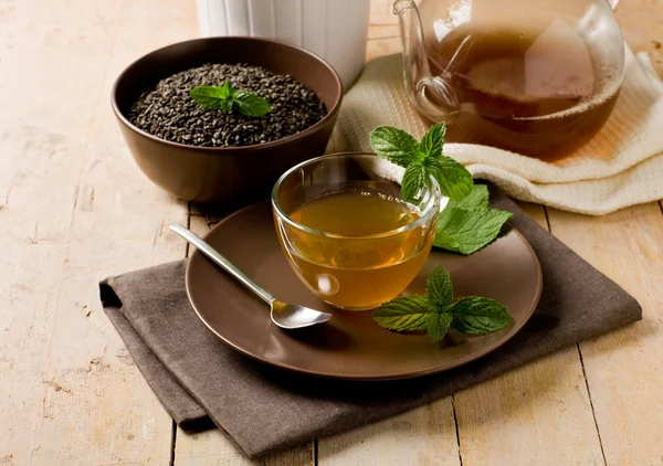 Green mint tea — Stock Photo, Image