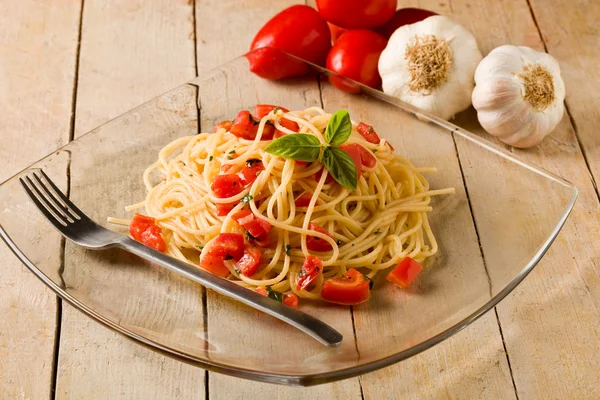 Špagety s česnekem a olejem — Stock fotografie
