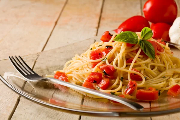 Spaghetti med vitlök och olja — Stockfoto