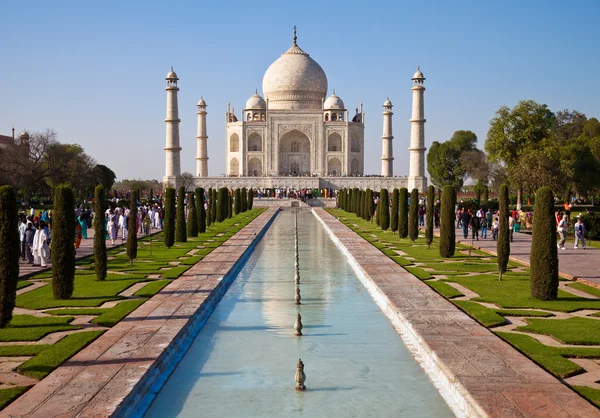 Taj Mahal mausoleum — Stockfoto
