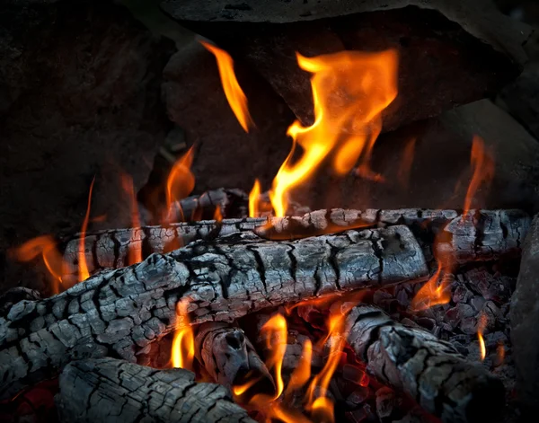 篝火晚会。热煤 — 图库照片