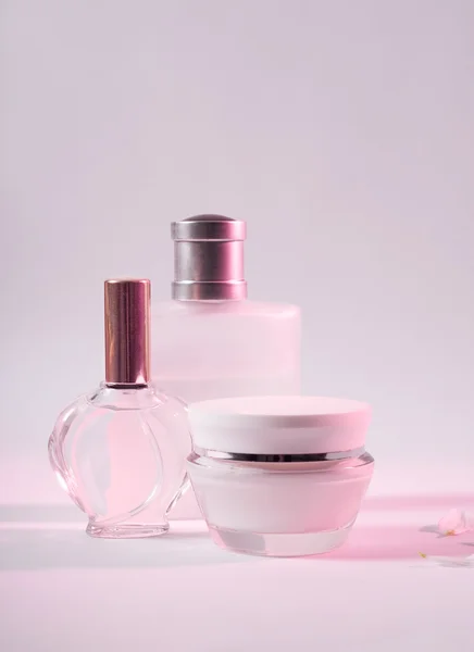Cosmetics on pastel background — Stock Photo, Image