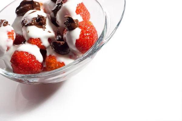 草莓与巧克力甜点 — 图库照片