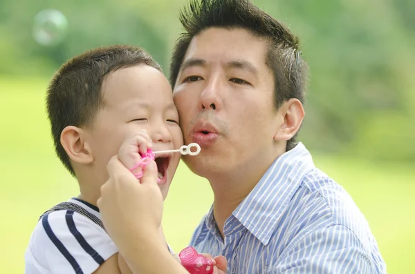 Asian father — Stock Photo, Image