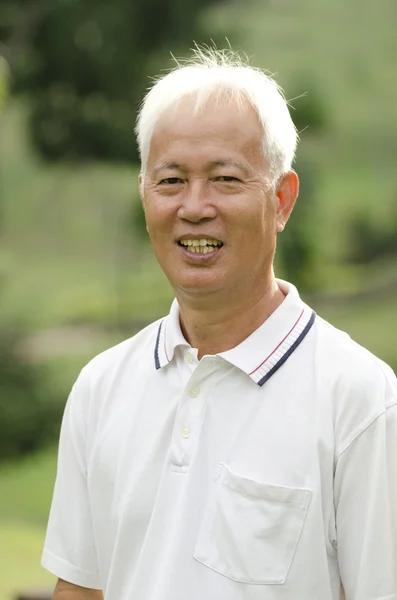 Asiático adulto mayor — Foto de Stock