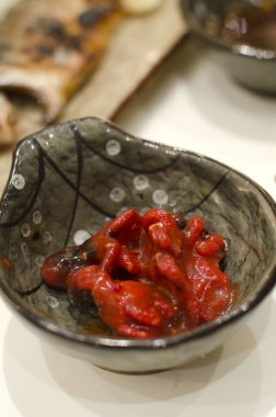 Japon suşi plaka üzerinde muhtelif