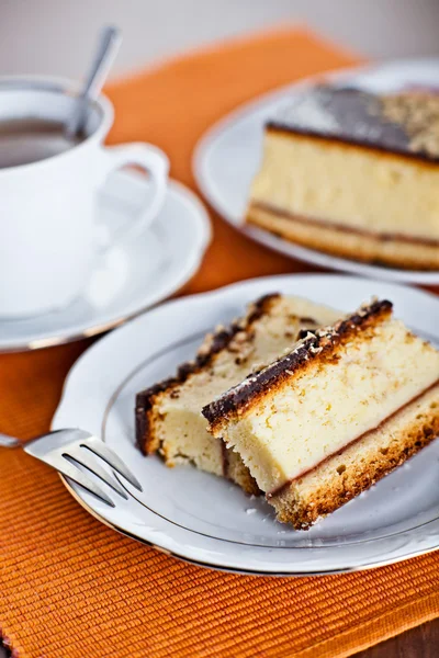チーズのケーキとコーヒー — ストック写真