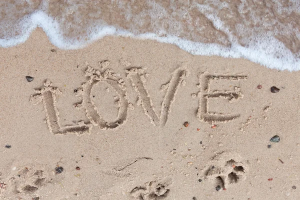 Любов на піску — стокове фото