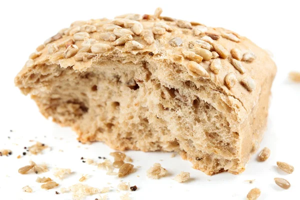Gehele korrel brood met zonnebloempitten — Stockfoto