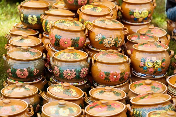 Keramische aardewerk op horezu, Roemenië — Stockfoto