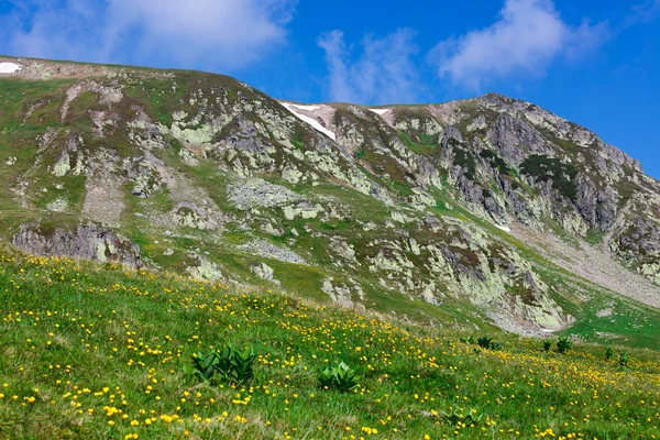 Τοπίο με iezer κορυφή των βουνών parang στη Ρουμανία — Φωτογραφία Αρχείου