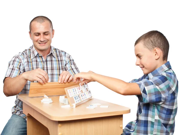 Pai e filho jogando rummy — Fotografia de Stock