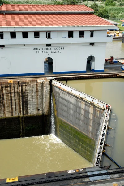 Panama Kanalı kilitleri — Stok fotoğraf