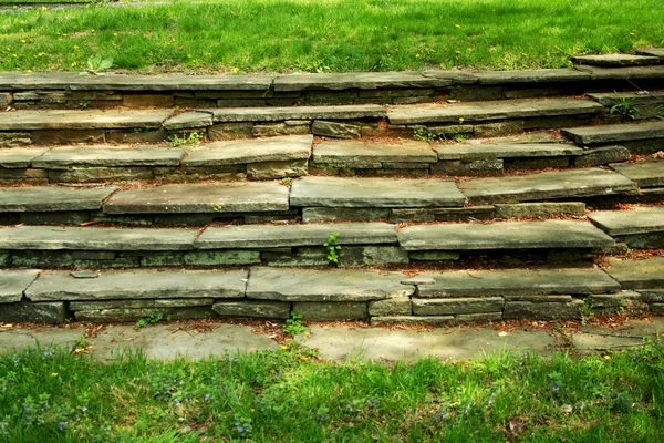 Vieil escalier en pierre — Photo