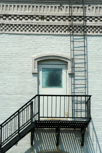 Fire escape on the side of a building — Stock Photo, Image