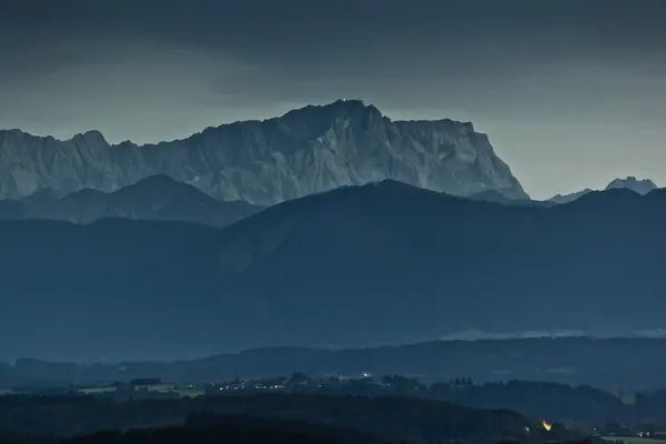 Zugspitze nocą — Zdjęcie stockowe