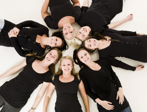 Grupo de mulheres jovens — Fotografia de Stock