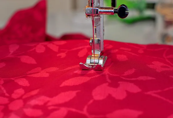Sewing machine and cloth — Stock Photo, Image